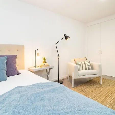 Apartment Design Flat In Campolide